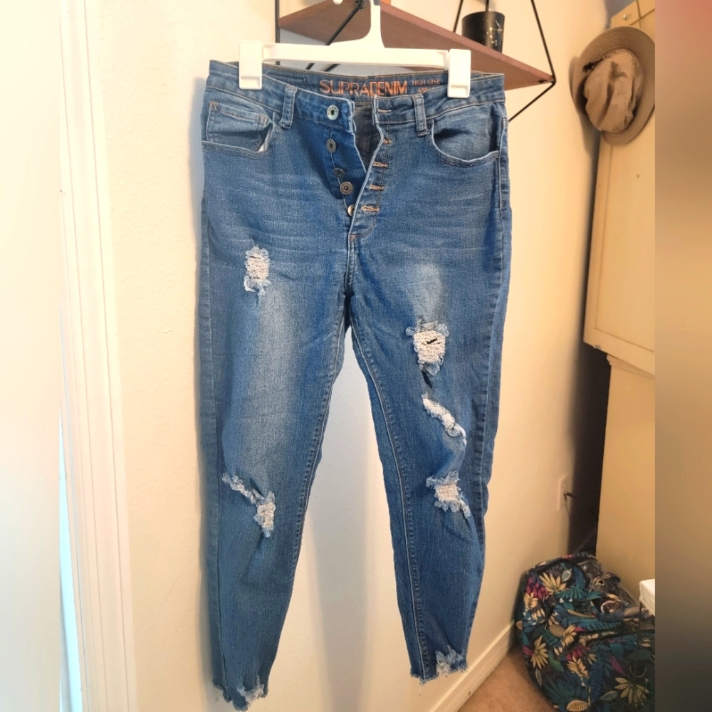 High waisted jeans